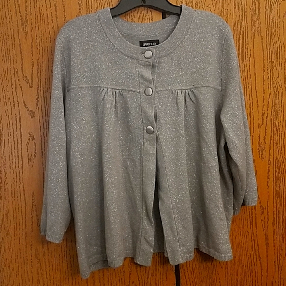 Avenue 3 Button Silver Cardigan size 22/24